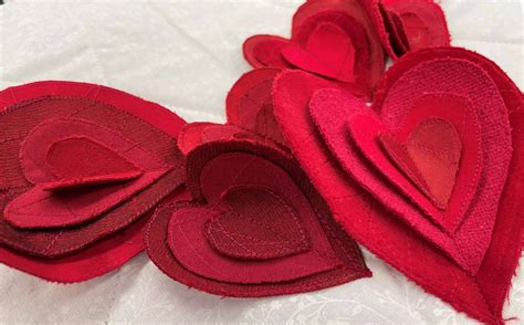 Heart Wreath for Valentine | mySewnet