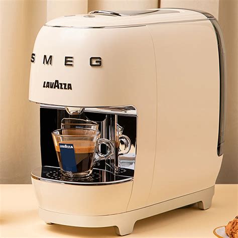 SMEG Lavazza X Smeg Capsule Coffee Machine, 45% OFF