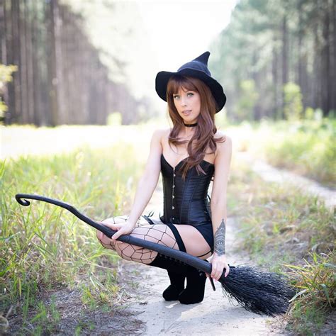 Cosplay Galleries Featuring 'HALLOWEEN WITCH' By @jeanniecosplay ...