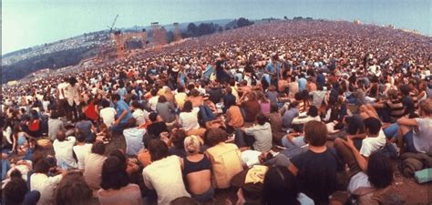 Experience The Spirit Of The Woodstock Festival With These Rarely-Seen ...