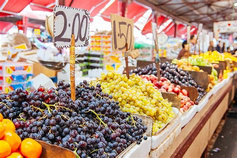 Vict Market In Melbourne Australia Melbourne Label Grocery Photo ...