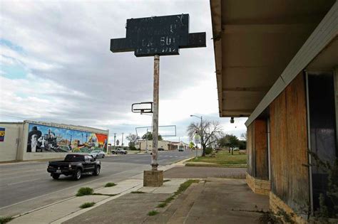 ‘Next stop, Cotulla’: Former fracking town aims to be Texas tourist destination - San Antonio ...