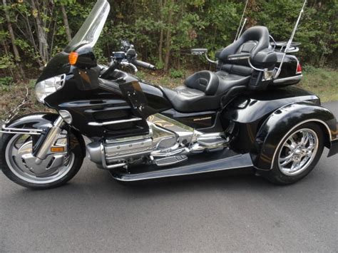 2001 HONDA GOLDWING GL 1800 w/ NEW ROADSMITH TRIKE CONVERSION KIT