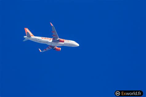 A320-214 G-EZWN Easy Jet