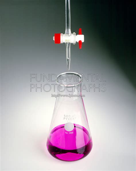 science chemistry titration phenolphthalein | Fundamental Photographs - The Art of Science