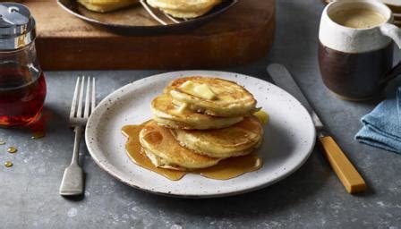 Fluffiest ever pancakes recipe - BBC Food