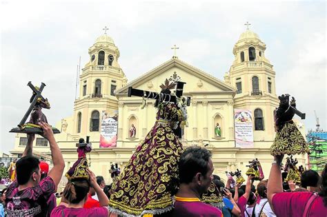 Nazarene statues on feast day subject to height limit | Inquirer News