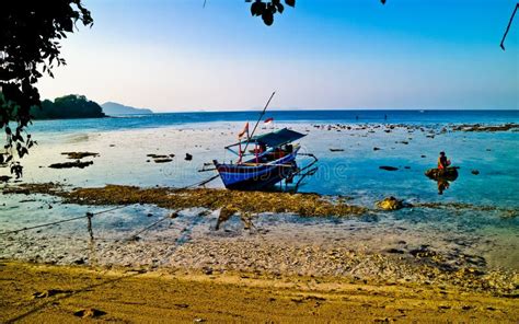 Scenic View of Tropical Paradise Beach, Pahawan Island, Lampung, Sumatera, Indonesia Editorial ...