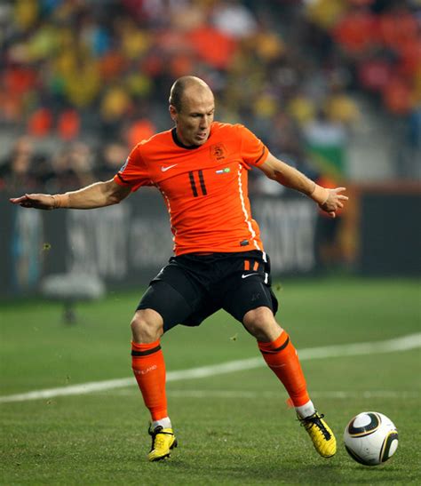 Arjen Robben Photos Photos - Netherlands v Brazil: 2010 FIFA World Cup - Quarter Finals - Zimbio