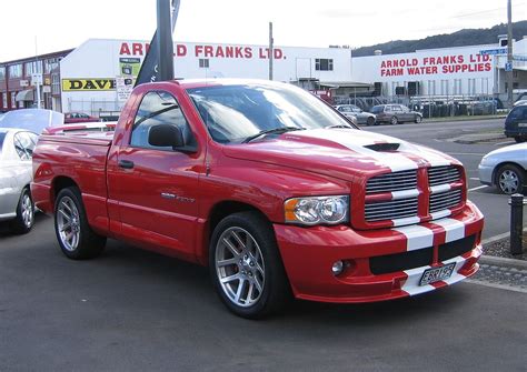 Dodge Ram SRT-10 - Wikipedia