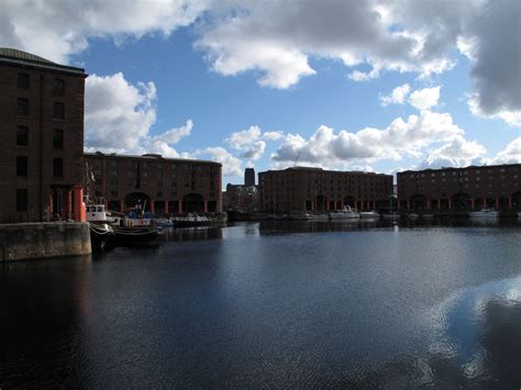 albert dock, liverpool Dock, Albert, Liverpool, New York Skyline, Canal ...