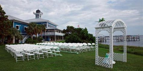 Tampa Bay Watch Weddings | Get Prices for Wedding Venues in FL