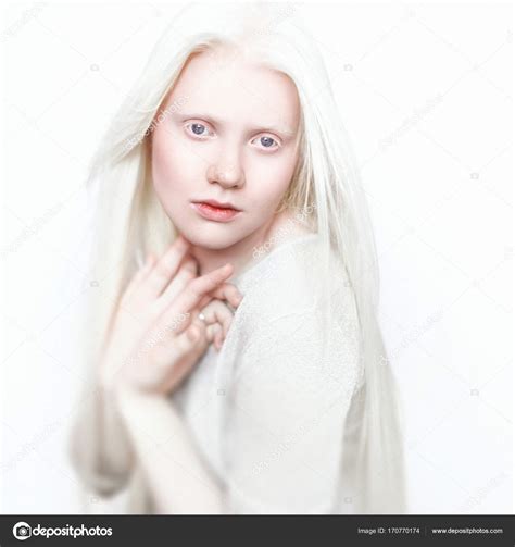 Girl With White Hair | Galhairs