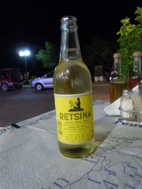 Retsina wine at the Taberna O Gialos - wine indulgence