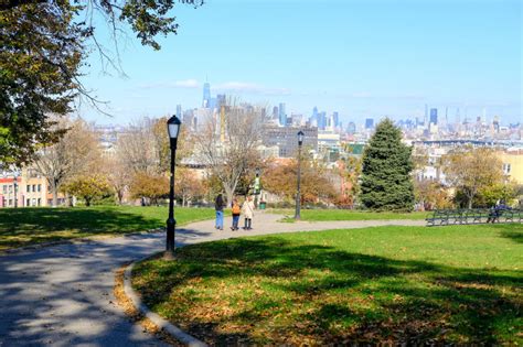 Sunset Park Outdoor Pools : NYC Parks