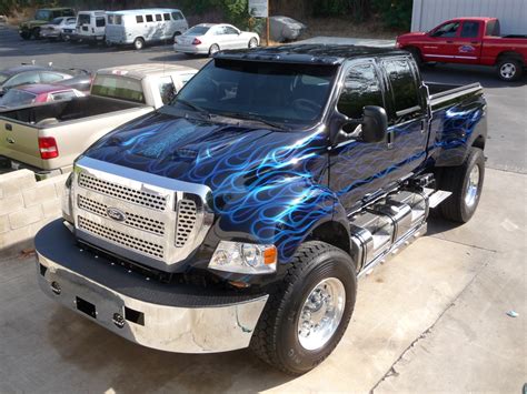 Ford Custom Truck – Loose Cannon Customs