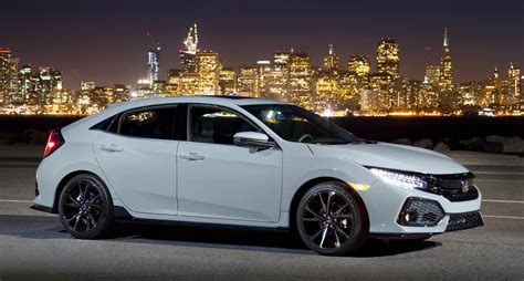 2017 Honda Civic Hatchback Sport and Sport Touring The Daily Drive | Consumer Guide®