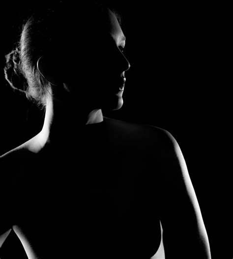 35 Gorgeous Examples of Chiaroscuro Photography - The Photo Argus