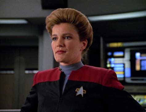 Screencaps - Captain Janeway Image (17870610) - Fanpop