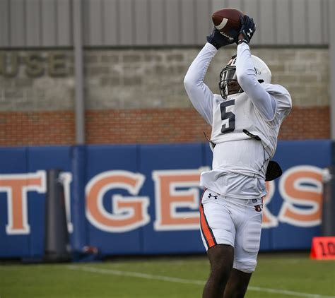 Auburn football looks sharp in latest practice