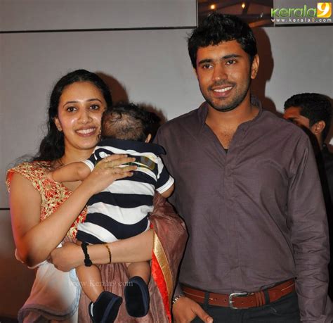 Malayalam Actor Nivin Pauly Family Pics - MERE PIX