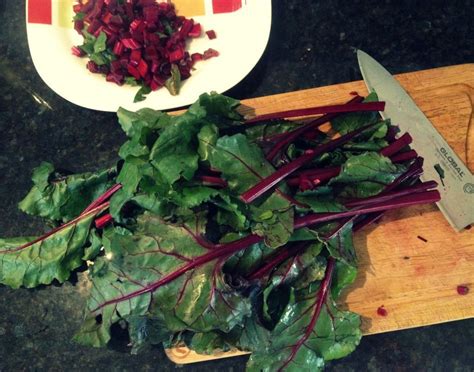 How To Cook Beetroot Leaves And Stems - foodrecipestory