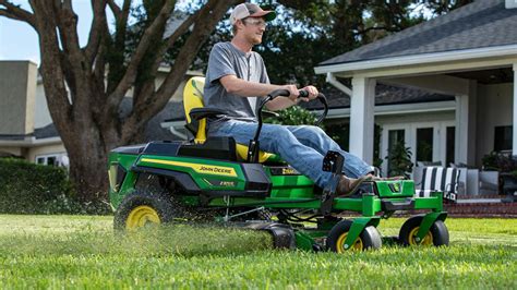 John Deere Unveils the New All-Electric Z370R Ride-On Lawn Mower