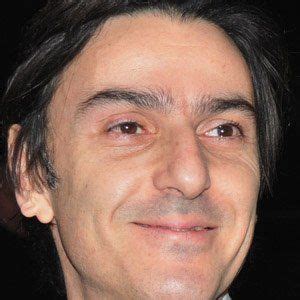 Yvan Attal - Age, Family, Bio | Famous Birthdays