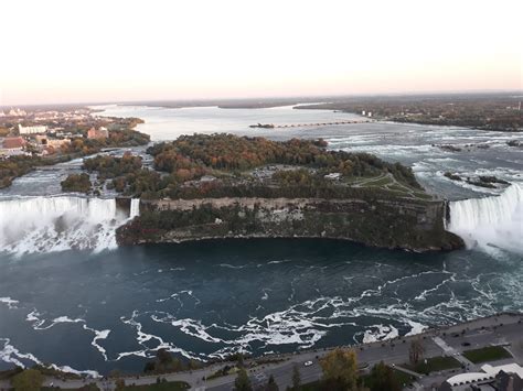 Observations of the Practical Kind: Niagara Falls: Skylon Tower