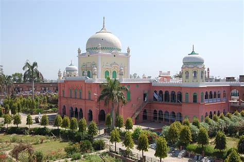 Darul Uloom Deoband offers building as quarantine facility