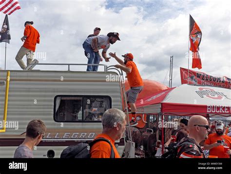 Cleveland browns tailgate hi-res stock photography and images - Alamy