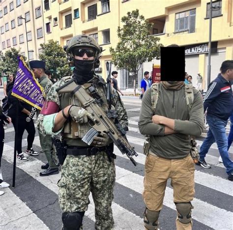 Mexican army special forces during military parade [750x1344] : r ...