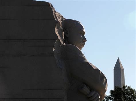 Martin Luther King Jr. memorial - Photo 1 - Pictures - CBS News