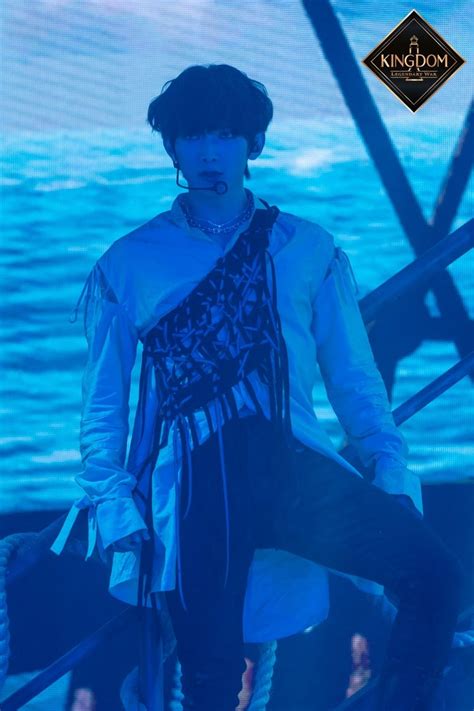 15+ Stunning Behind-The-Scenes Photos From ATEEZ's "From The Wonderland ...