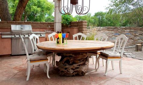 Outdoor Coffee Table Decor Ideas