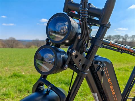 ENGWE M20 Review: When e-bike meets moped!