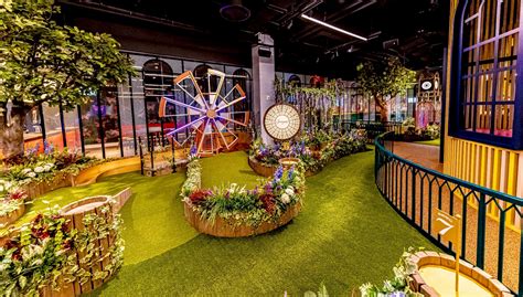 NYC is getting a new "crazy" mini-golf course