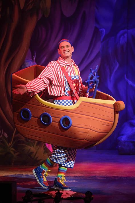 A Complete Guide to Pantomime - Blackpool Grand Theatre