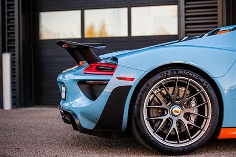 Jaw-Dropping Gulf Liveried Porsche 918 Spyder For Sale - GTspirit