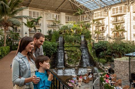 Opryland Hotel Rooms - Gaylord Hotels