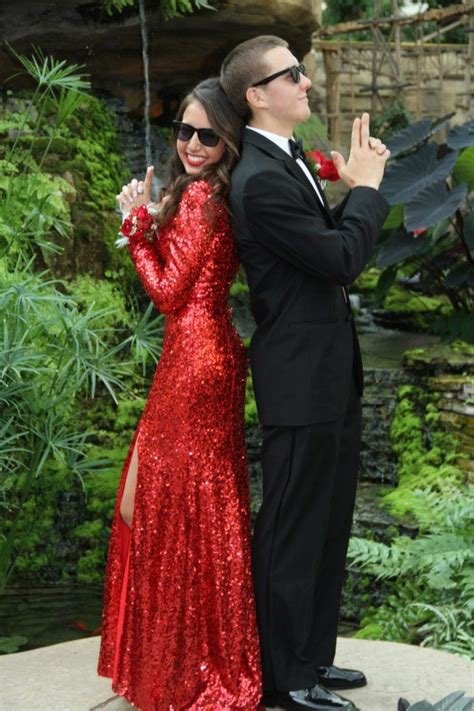 My senior Prom! JAMES BOND themed. Sexy and seductive YET CLASSY! | Kjoler