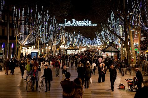 Navidad en Barcelona, belenes y bella iluminación - España - Ser Turista