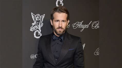 Ryan Reynolds Reveals His Father Was Scary