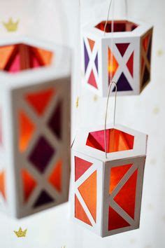 Popsicle Stick Lanterns - Creative Crafts