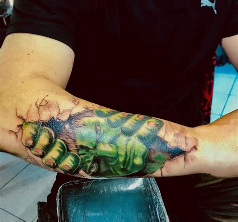 [UPDATED] 30+ Incredible Hulk Tattoos | Hulk tattoo, Arm tattoos for guys, Tattoos