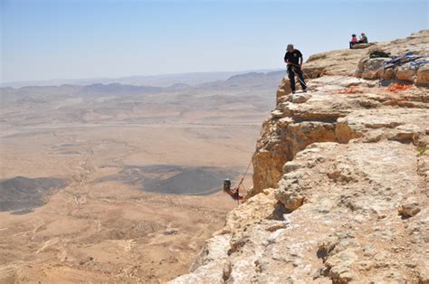 Rappelling Mitzpe Ramon Crater in Israel | Pommie Travels