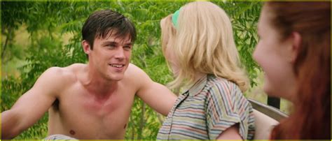 Photo: finn wittrock goes shirtless in my all american trailer 03 ...