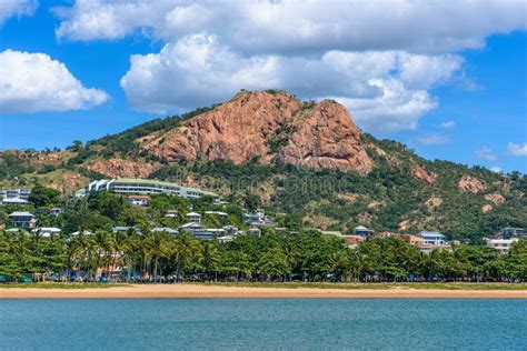 A View of Castle Hill, Townsville Stock Image - Image of cliff, australian: 186449495