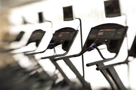 What Are the Health Benefits of Treadmills vs. Stair Steppers?