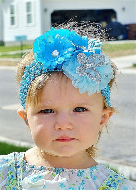 Pin by Laurie Lemke on art that touches my heart | Baby hair bows, Bow headband hairstyles, Girl ...